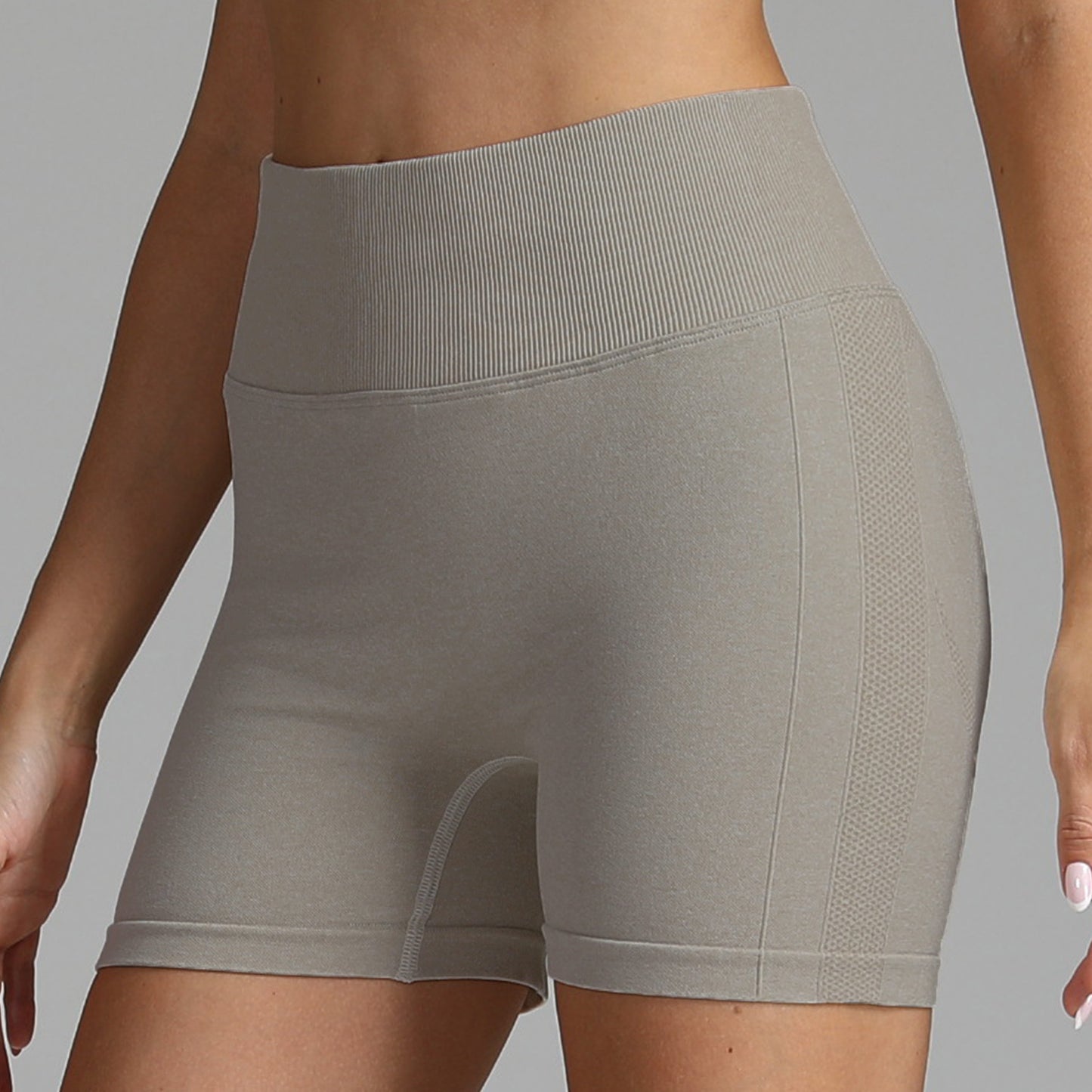 Women's Seamless Yoga Shorts - High Waist Hip-Lifting Fitness Running Shorts