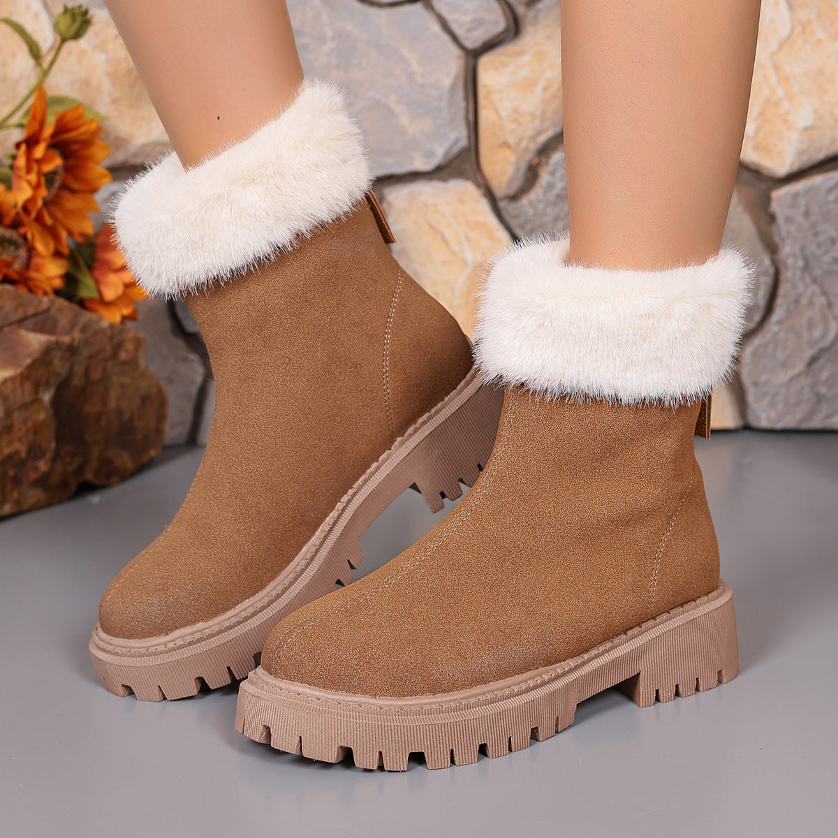 Women's Square-Heeled Snow Boots - Warm Platform Mid-Calf Winter Boots