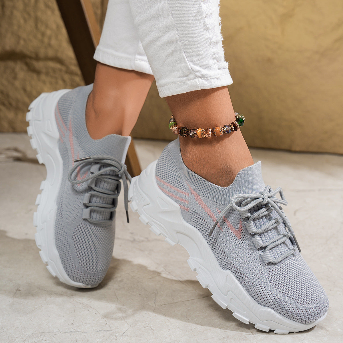 Women's Lightweight Sports Shoes - Stylish Soft Bottom Sneakers