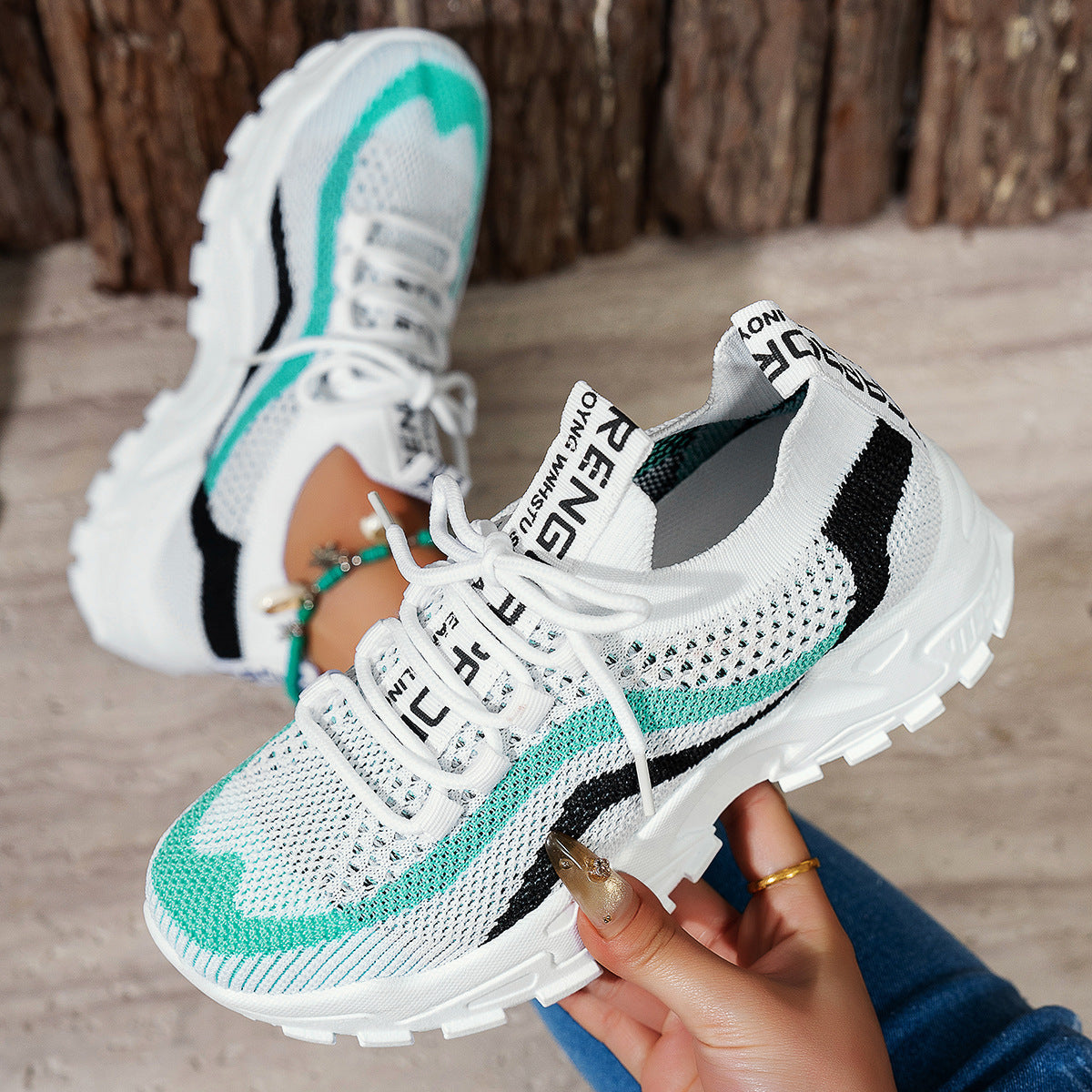 Women's Casual Sports Sneakers - Lightweight Mesh Walking Shoes