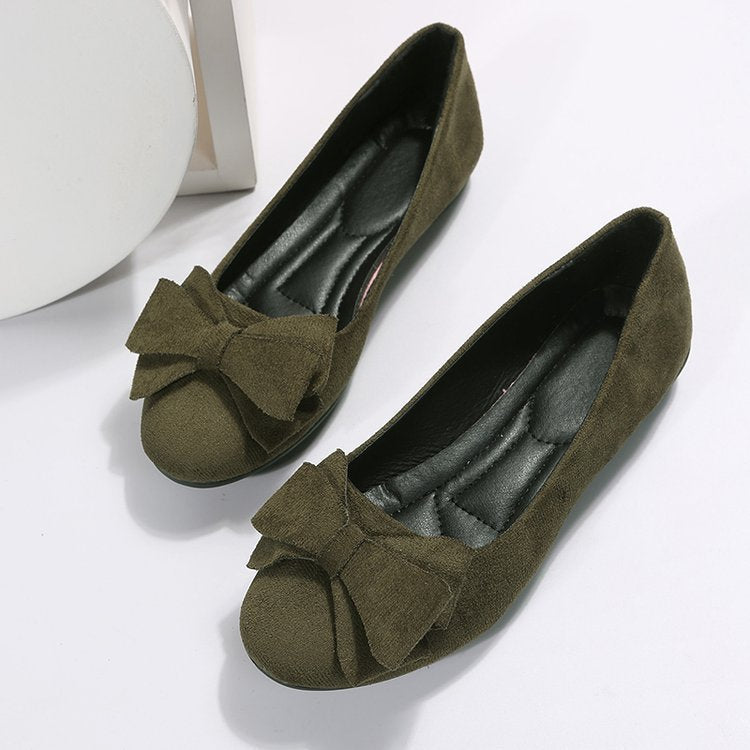 Women's Plus Size Suede Bow Gommino Flats - Rubber Sole Casual Shoes