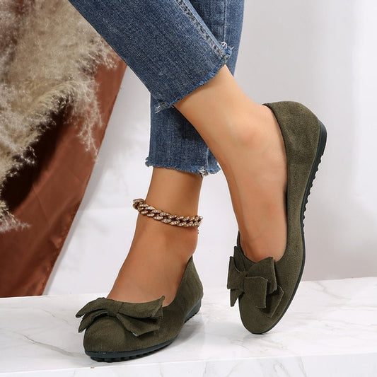 Women's Plus Size Suede Bow Gommino Flats - Rubber Sole Casual Shoes