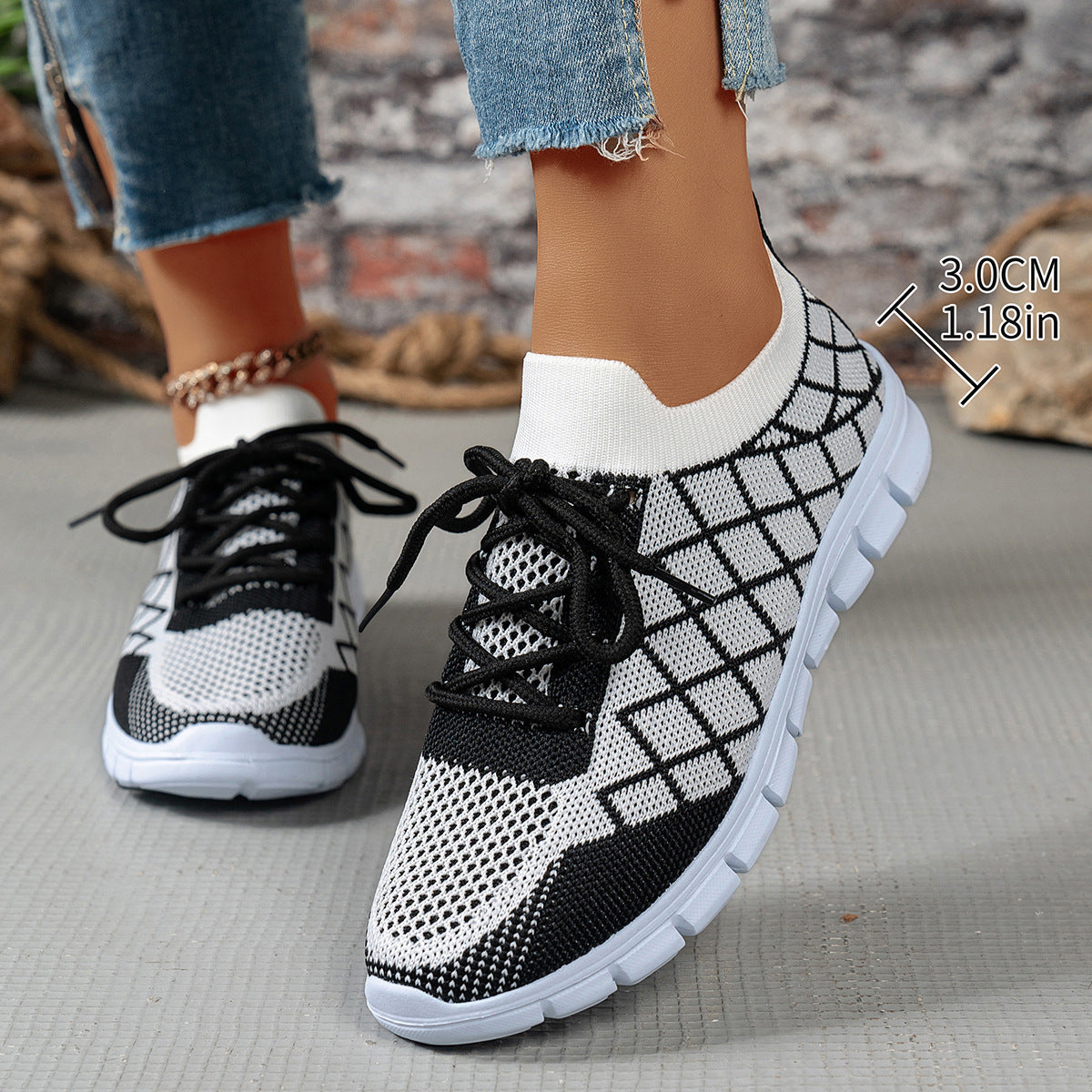 Women's Colorblock Plaid Flyknit Sneakers - Fashion Walking Shoes