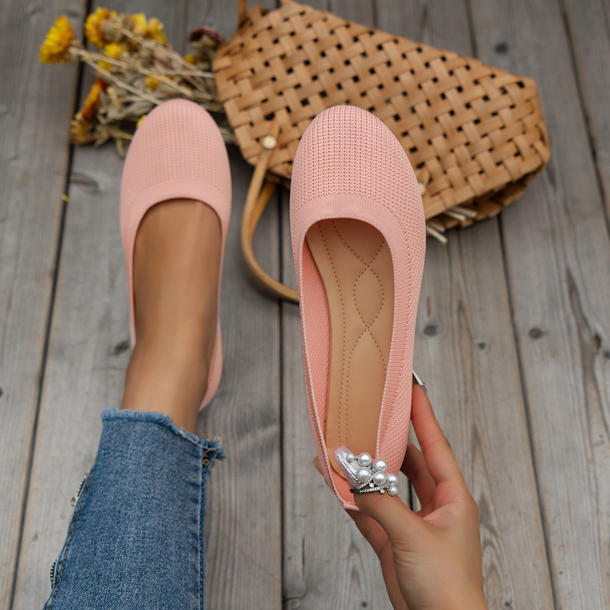Women's Knit Mesh Flat Shoes - Comfortable Slip-On Casual Sneakers
